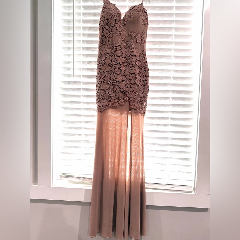 Windsor pink Lace Maxi Dress with slit and zipper back